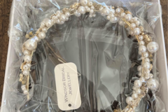 Selling: Windsor ‘Stella’ Gold & Pearl Headband