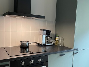 Renting out: KALUSTETTU/FURNISHED: TYYLIKÄS, MODERNI HYVÄKUNTOINEN KOLMIO 