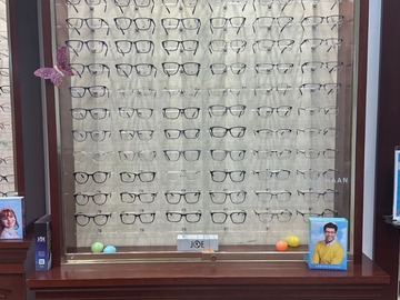 Selling with online payment: 2 Large Frame Displays
