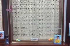 Selling with online payment: 2 Large Frame Displays