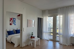 Renting out: Bright furnished 1-br apartment in Matinkylä (20 min to Aalto)