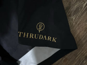 Winter sports: Thrudark ronin shuracken half zip ski jacket 