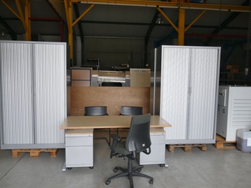 À vendre: Armoires métalliques à rideaux ROBBERECHTS