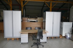 À vendre: Armoires métalliques à rideaux ROBBERECHTS