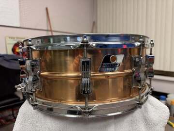 Wanted/Looking For/Trade: Looking to buy a Ludwig Rockers Bronze LM305 snare drum