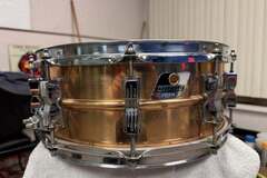 Wanted/Looking For/Trade: Looking to buy a Ludwig Rockers Bronze LM305 snare drum