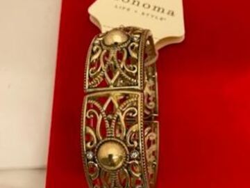Bulk Lots: 50 pcs-Kohl's Antique Gold Bracelets-$24.00 retail-$1.99 pc