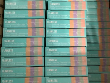 Bulk Lots: 50pcs Models Own Flawless Colour Correcting Palette
