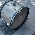 Selling with online payment: Ludwig 22x14 silver sparkle/ keystone 60's bass drum