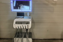 Nieuwe apparatuur: Stand alone dental unit met LED lamp, camera en computer