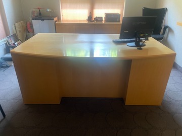 Selling with online payment: Doctor's Office Desk and Credenza