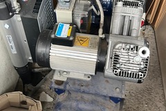 Gebruikte apparatuur: Durr Dental compressor, type Duo Tanden