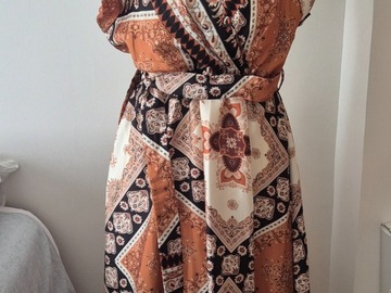 Vente: Jolie robe