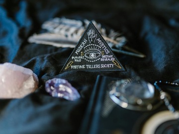 Selling: Triangle Of Power Ritual 