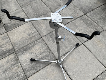 Selling with online payment: Vintage Slingerland Niles era, flat-base Snare Drum stand (60’s)