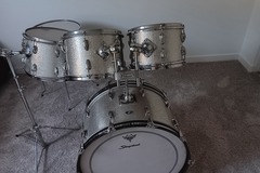 Selling with online payment: Vintage Mint Slingerland 6 piece Silver Sparkle  