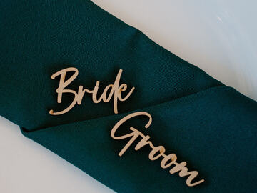 Selling: Dark Green Napkins 