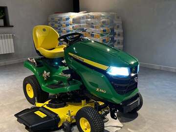 À vendre: Tondeuse John Deere x350