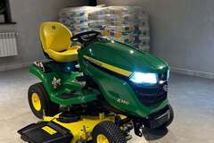 À vendre: Tondeuse John Deere x350
