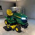 À vendre: Tondeuse John Deere x350