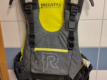 Vuokrataan (päivä): Regatta pelastusliivit 50-70kg