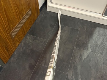 Verkaufen mit Online-Zahlungen: Bauer Proto r Custom weiß / Flex 55 , Biegung p28