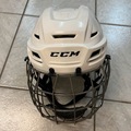 Verkaufen mit Online-Zahlungen: Helm // CCM Tacks 210M mit Gitter „CCM FM 680M“