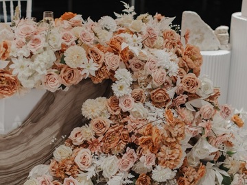 Selling: Whole Reception Wedding Florals