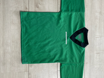 Verkaufen mit Online-Zahlungen: Sherwood Shirt grün