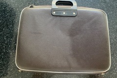 Giving away: porte document / ordinateur