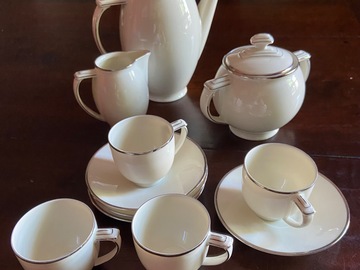 Offering: Service Style 1920 en porcelaine