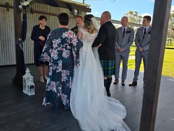 Renting out: Wedding Arch
