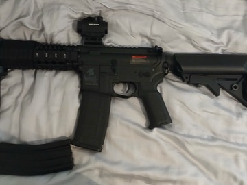 Selling: Lancer Tactical Gen 2 Raider M4 battery and extra mag included