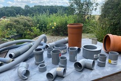 À vendre: lot de manchons, coudes, raccords, flexibles