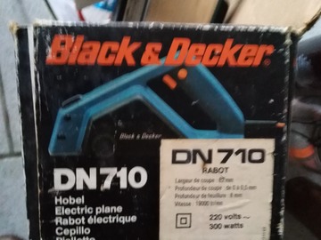 À vendre: Rabot électrique blak et decker 