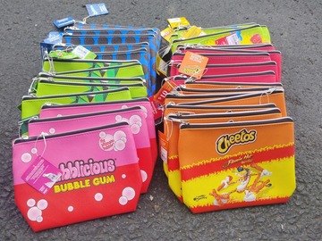 Bulk Lots: TASTE BEAUTY SNACKS COSMETIC CASES