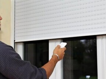 Je propose un service de réparation ou petits travaux : Réparations de stores et volets roulants