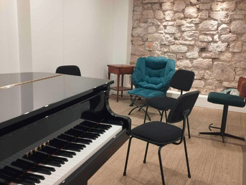 Location à l'heure: Bel espace avec piano à queue : Paris 18