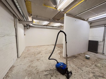 Vuokrataan: Lämmin 30m2 kellarivarasto / työtila kantakaupungin kupeesta