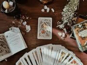 Selling: Love is in the air tarot psychic reading