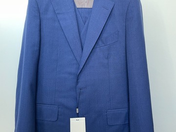 Selling with online payment: [EU] NWT Suitsupply mid blue 3pc suit, size 38R