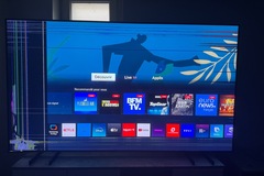 À vendre: Samsung TV 85" (215cm) - Fonctionne mais un coup en bas à gauche