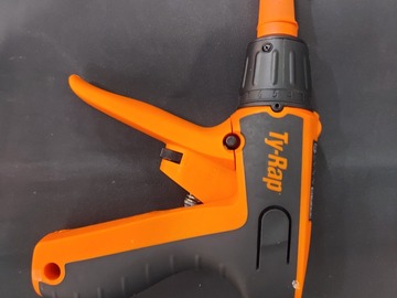 À vendre: Pistolet sert cables colliers ty-rap