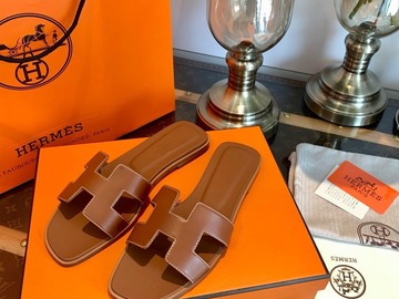 Bulk Lots: 36 HERMES ORAN H Sandals Slippers Classic (6pcs)