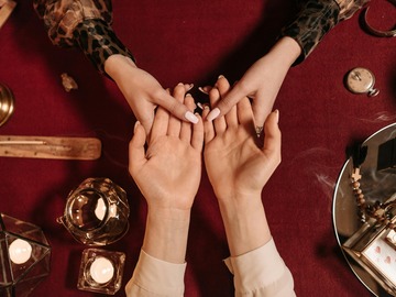 Selling: Love and Relationship