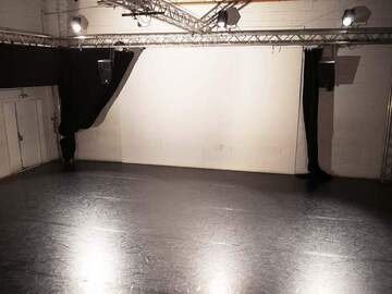Alquiler con solicitud de presupuesto: Salle de danse spacieuse