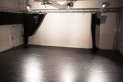 Mieten mit Angebotsanfrage: Salle de danse spacieuse