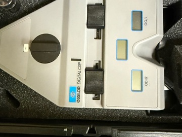 Selling with online payment: Pupillometer Essilor digital CRP