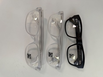 Selling with online payment: Approximately 250 vision plan frames, no cases