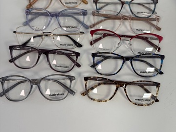 Selling with online payment: 35 New York Eye frames with cases
